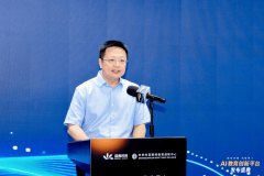 动着教育事业向更高程度迈进